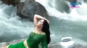 Culo pepek lawa Asia